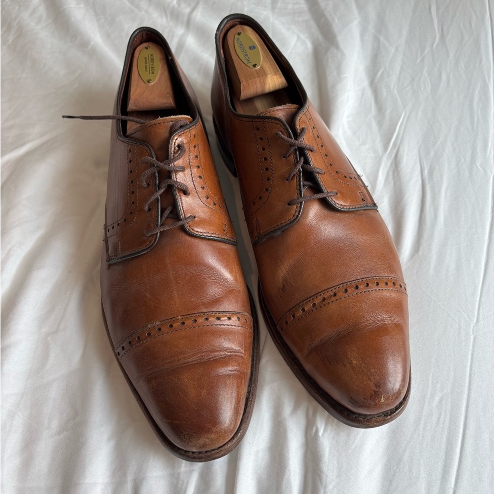 Allen Edmonds Brown Oxford Dress Shoes with Brogue Detailing